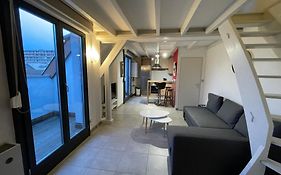 Fathala - Appartement Lumineux En Dernier Etage - Face A La Gare Routiere