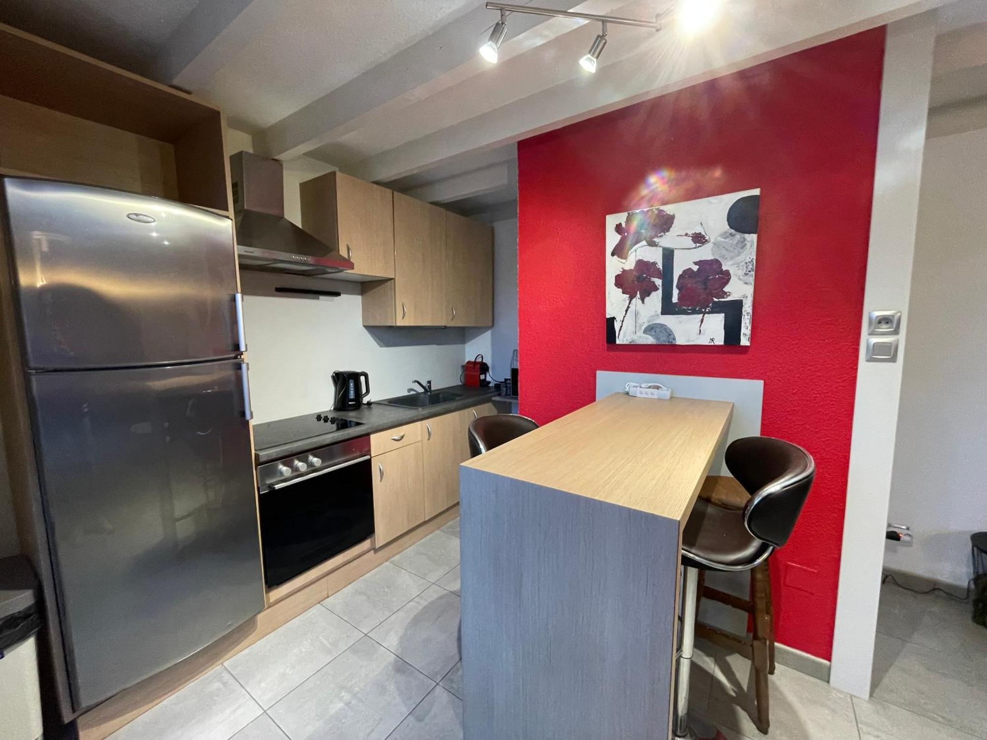 Fathala - Appartement Lumineux En Dernier Etage - Face A La Gare Routiere Sarrebourg Exterior foto